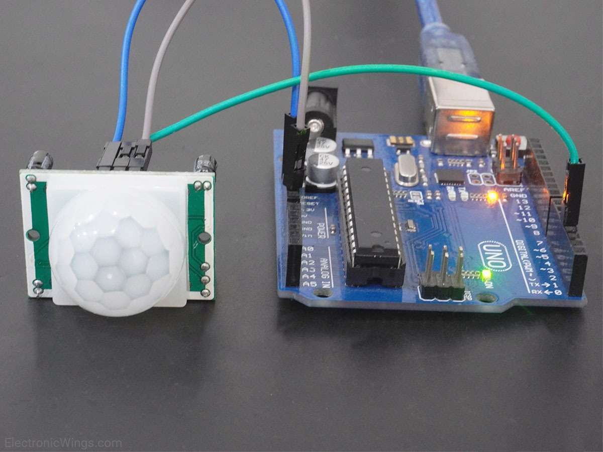 pir sensor - Wokwi ESP32, STM32, Arduino Simulator