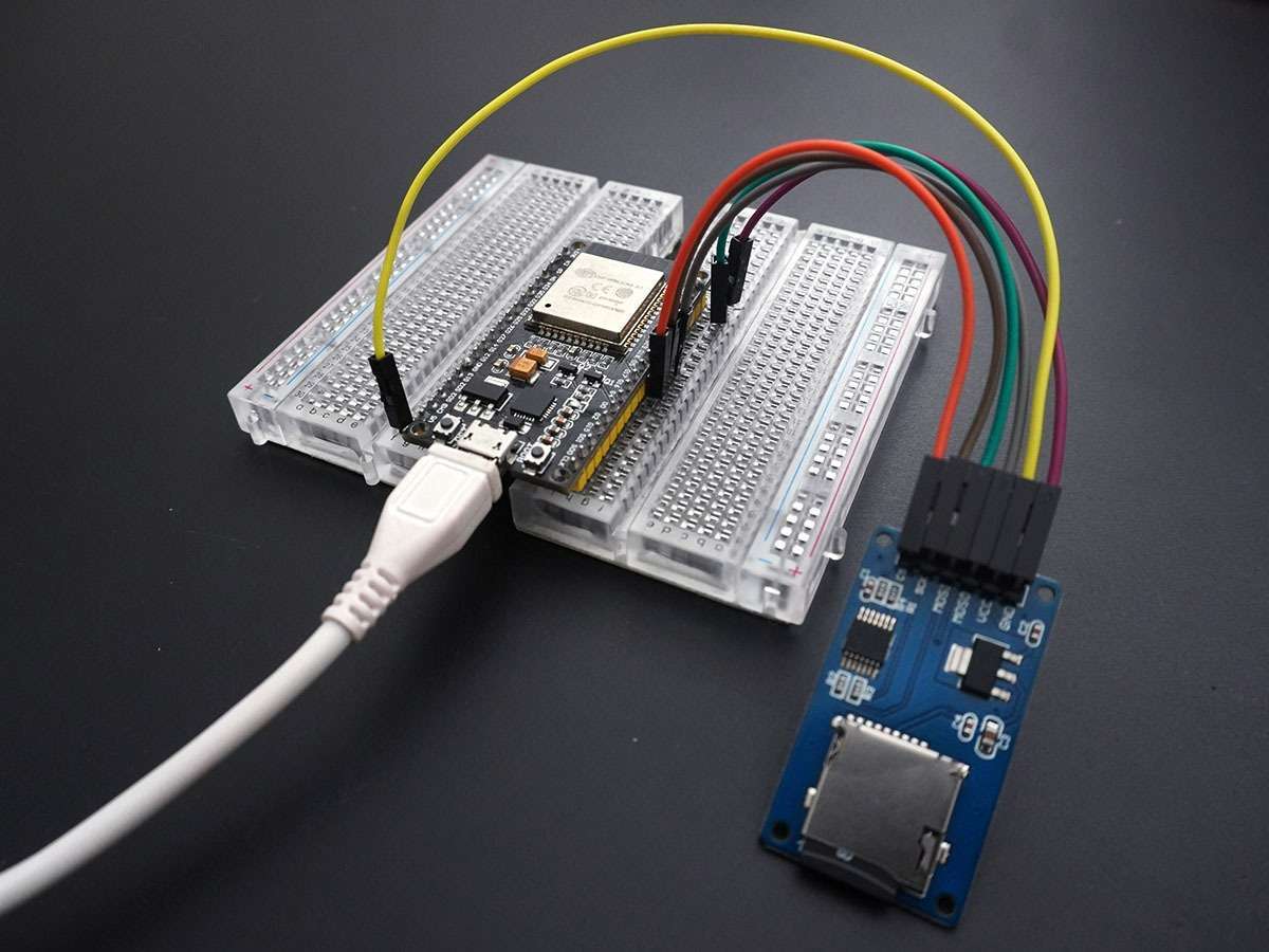 ESP32: Guide for MicroSD Card Module Arduino