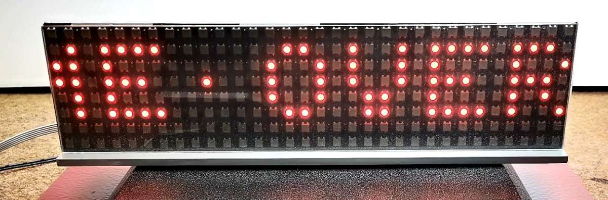8-bit Space Shooter on ESP8266 and LED Matrix - DIY Arduino Gamin..