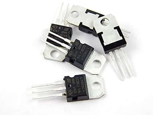 What is a Voltage Regulator_Linear Regulators and How DC_DC Works
