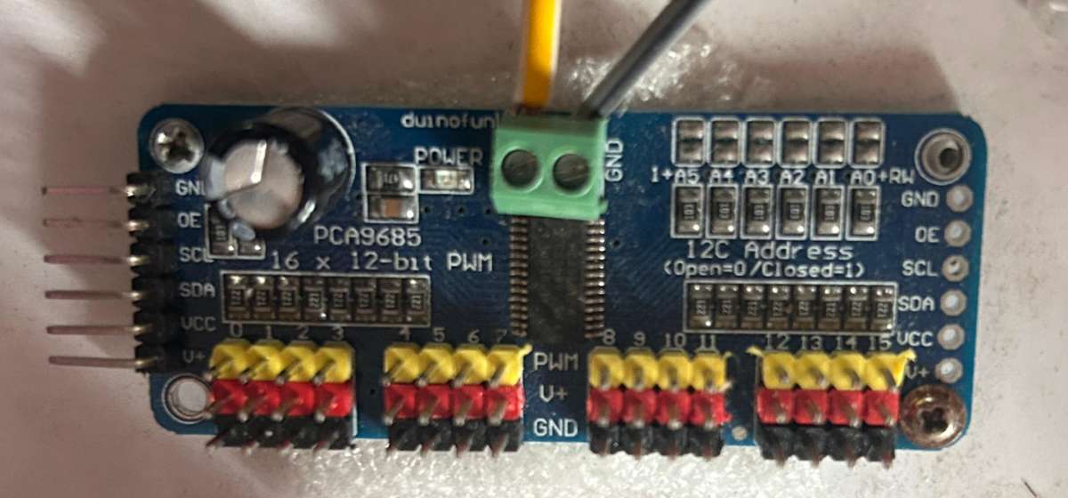 Object Detection and Sorting Robotic Arm | project