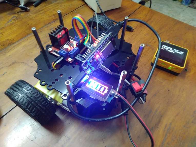 ESPNOW RC Car using ESP32 Joystick Remote Control 👌🏻 